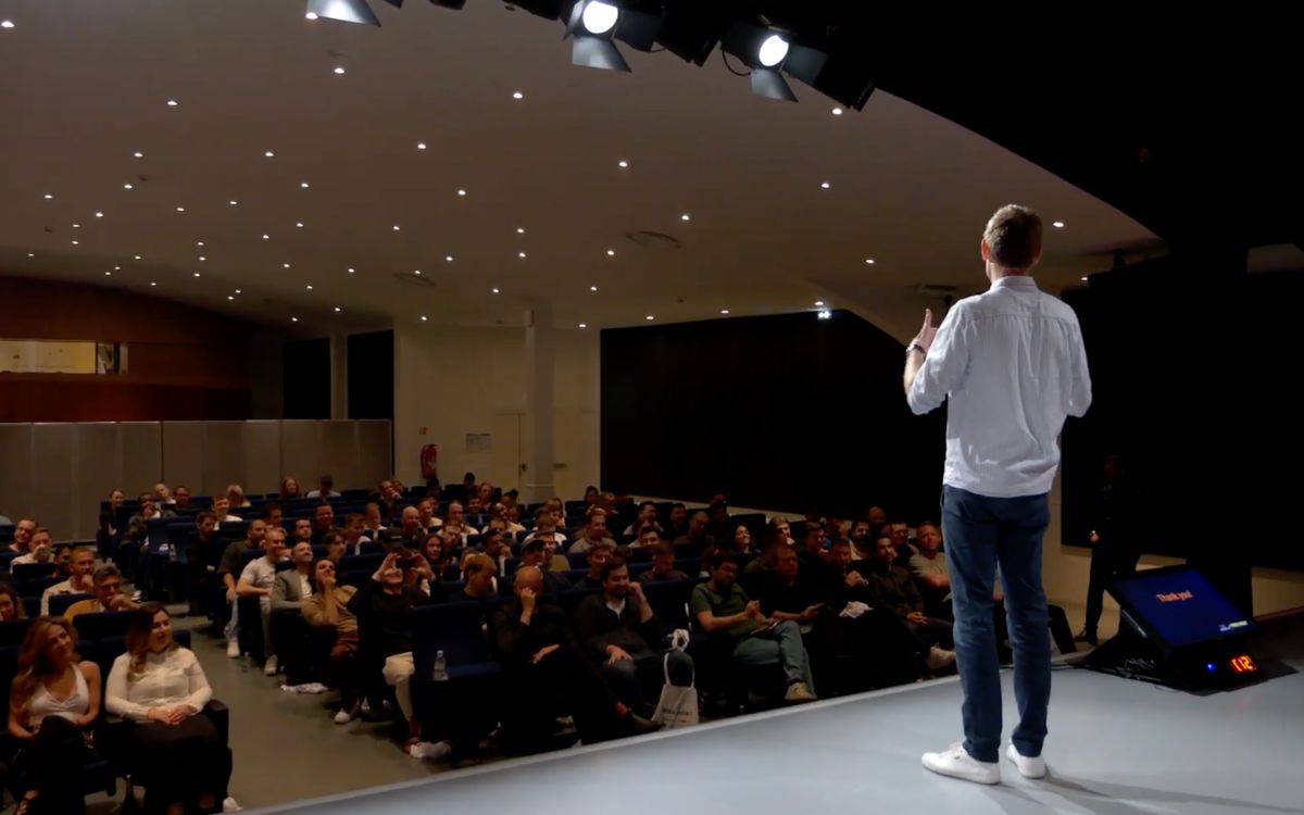 Jan Damek speaking at Wide Events Paris